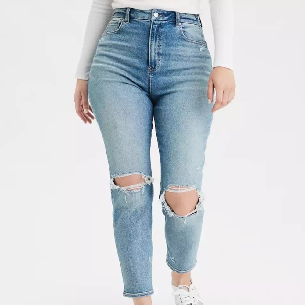 American Eagle Curvy Mom Jeans